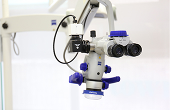 マイクロスコープ（医療用実体顕微鏡）